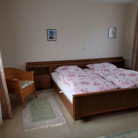 Ferienwohnung, Monteurwohnung "Strunde" Бергиш-Гладбах Экстерьер фото