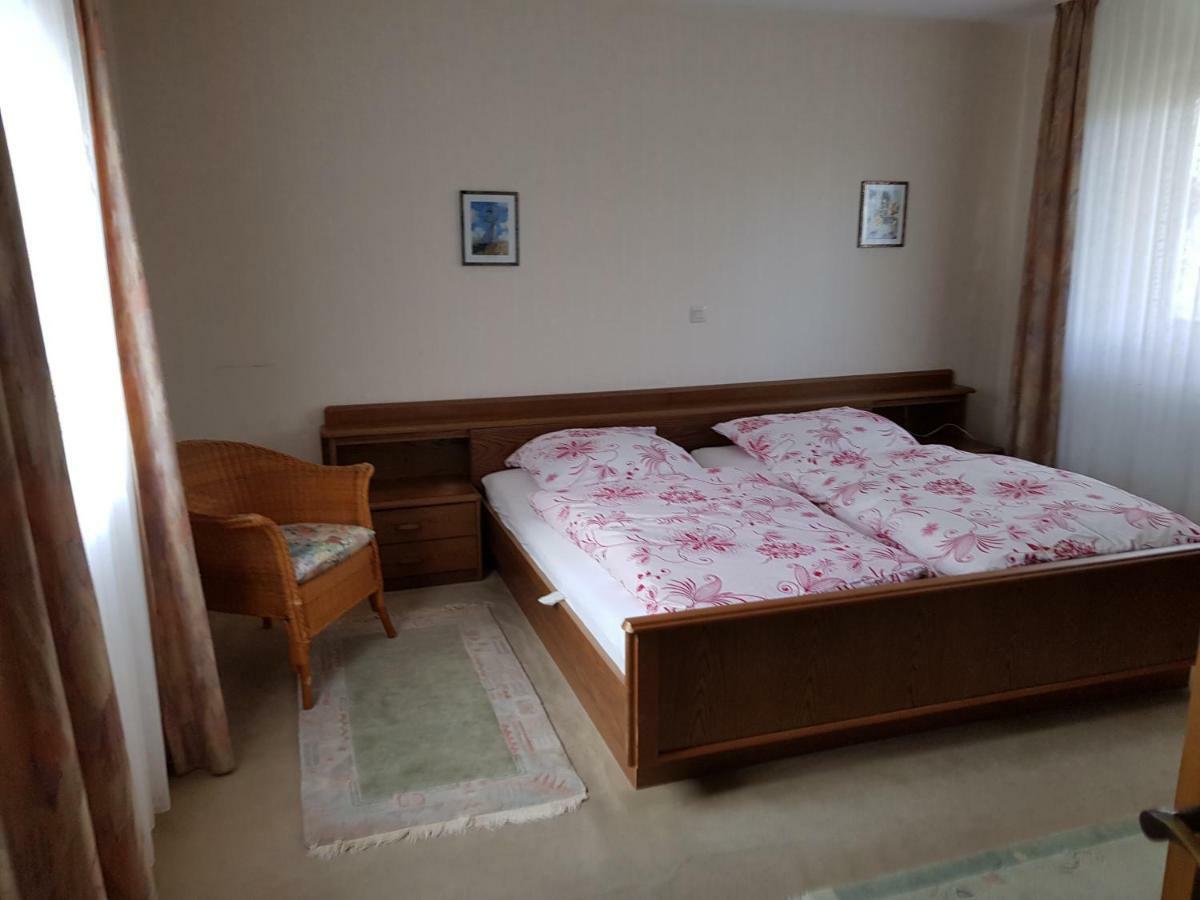 Ferienwohnung, Monteurwohnung "Strunde" Бергиш-Гладбах Экстерьер фото